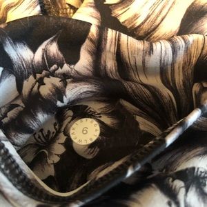 Lululemon Capri flower print